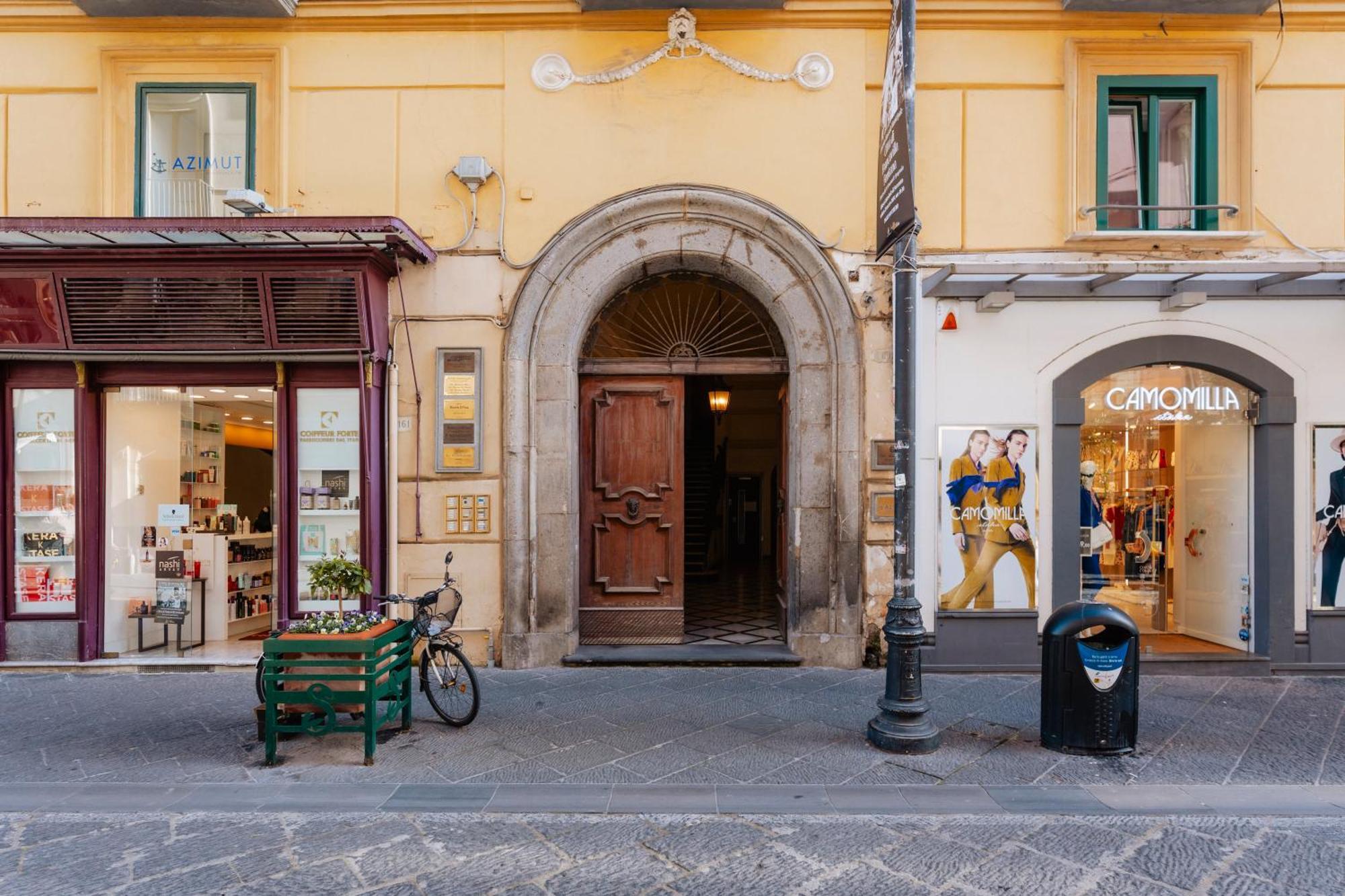 Piazza Tasso Suite Соренто Екстериор снимка
